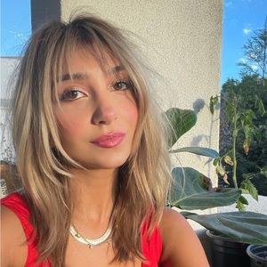 Meet your Posher, Jennessa